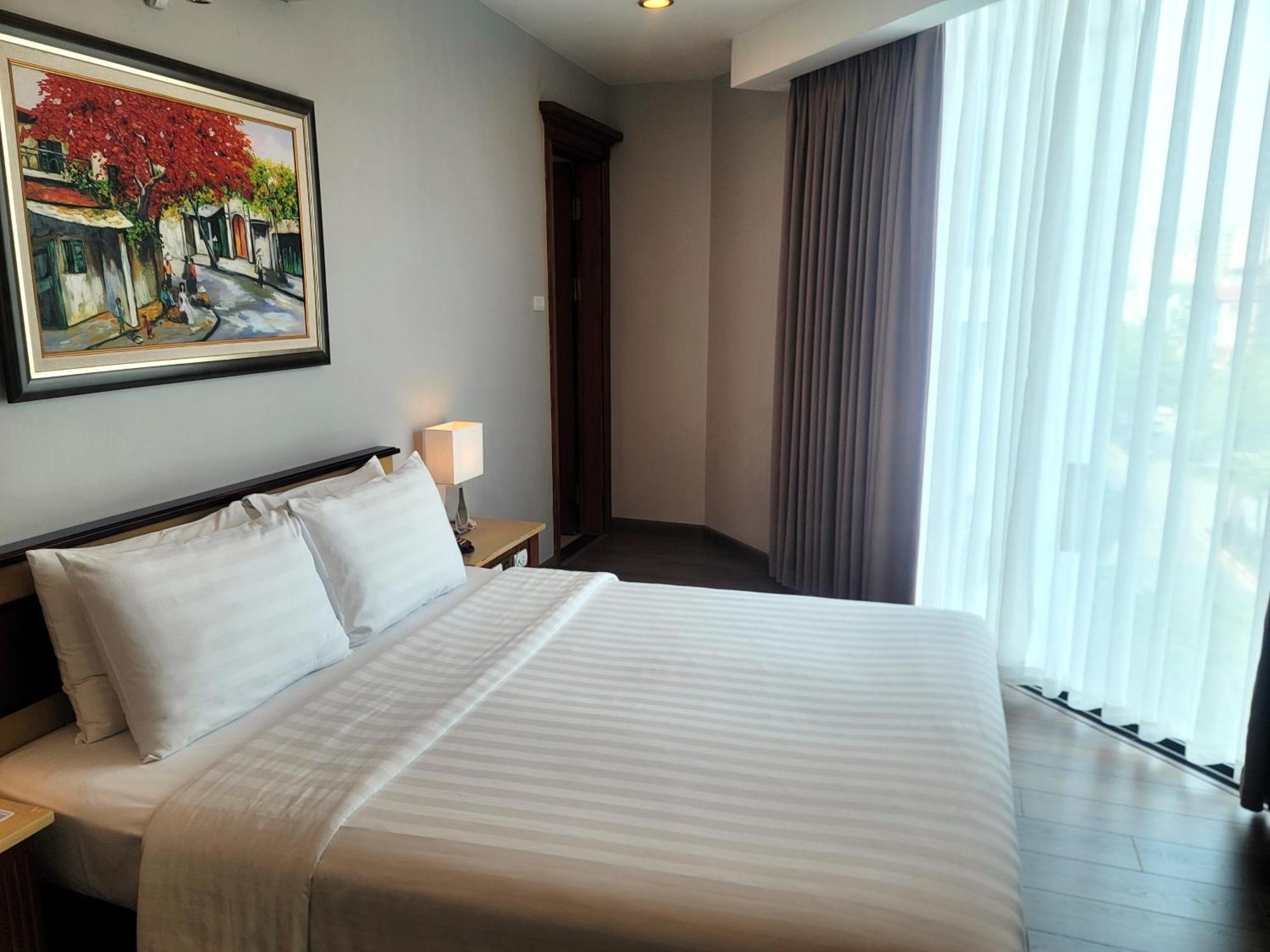 Luxeden Hotel Hanoi Buitenkant foto