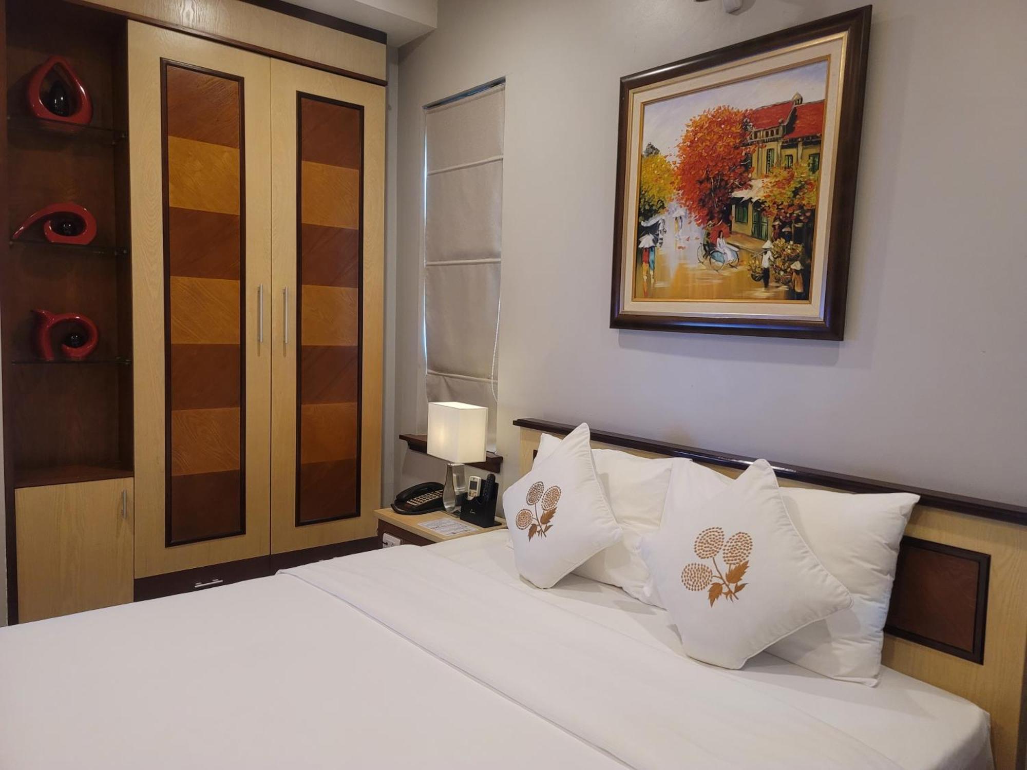 Luxeden Hotel Hanoi Buitenkant foto