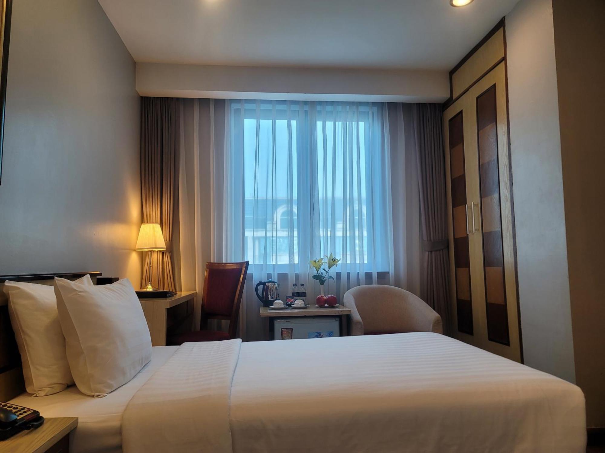 Luxeden Hotel Hanoi Buitenkant foto